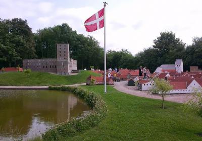 https://mdw-travel-data-us-east-1.s3.amazonaws.com/img/country/Denmark/Museum-at-Kolding-Miniby/img_01.jpg