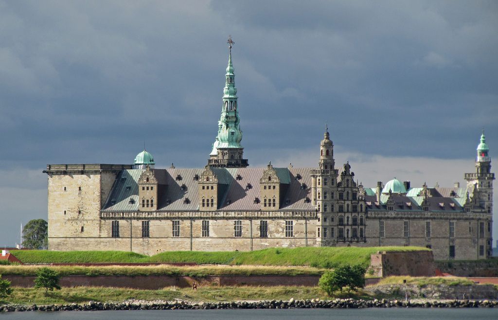 https://mdw-travel-data-us-east-1.s3.amazonaws.com/img/country/Denmark/Norrelandskirken/img_01.jpg