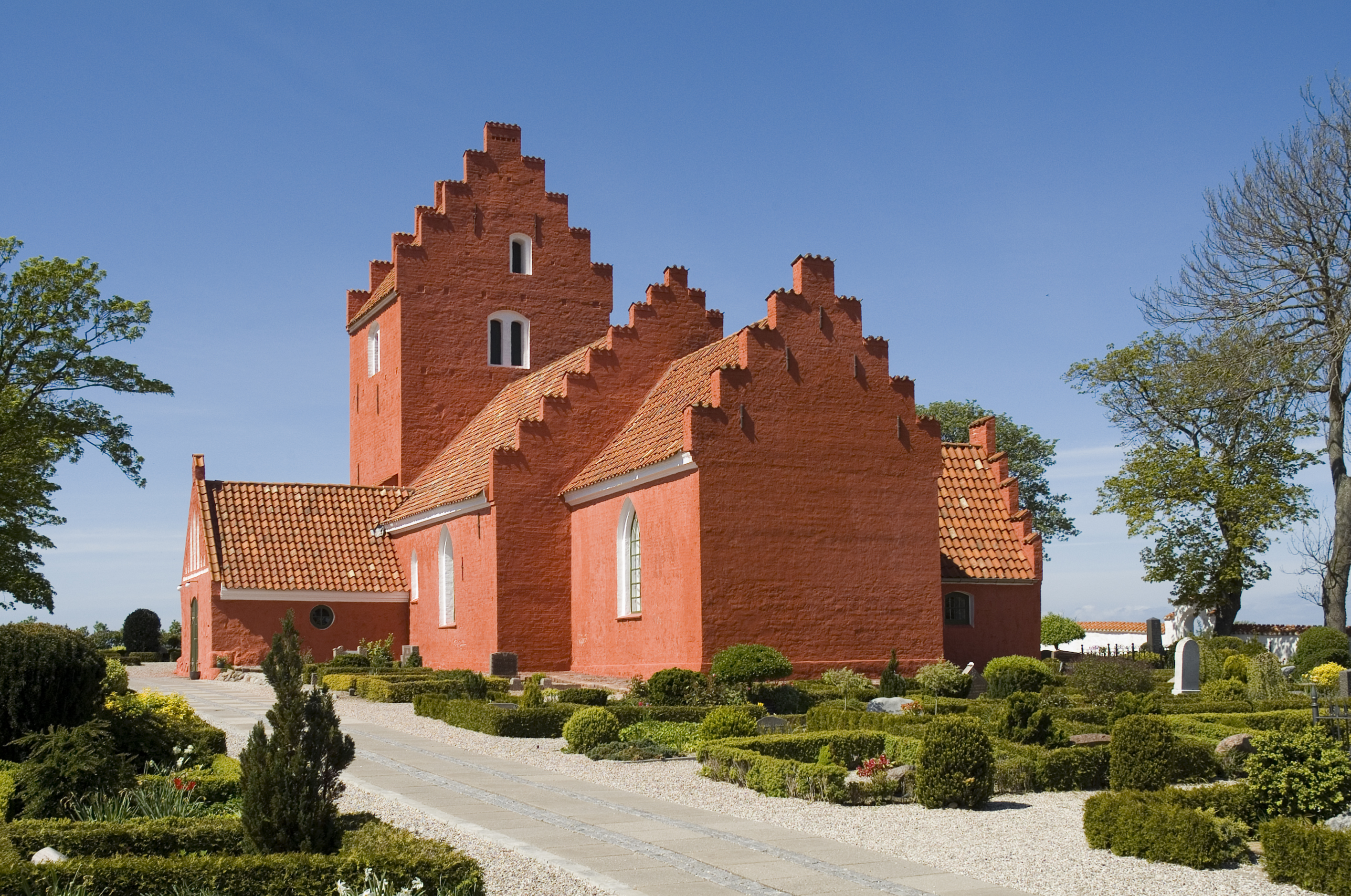 https://mdw-travel-data-us-east-1.s3.amazonaws.com/img/country/Denmark/Odden-Church/img_00.jpg