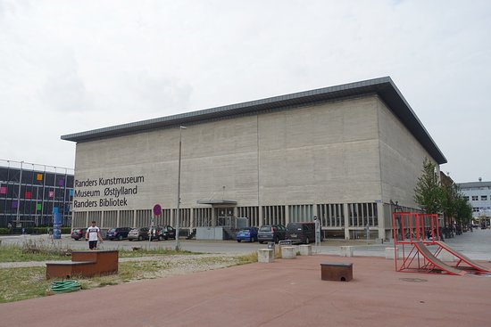 https://mdw-travel-data-us-east-1.s3.amazonaws.com/img/country/Denmark/Randers-Kunstmuseum/img_02.jpg