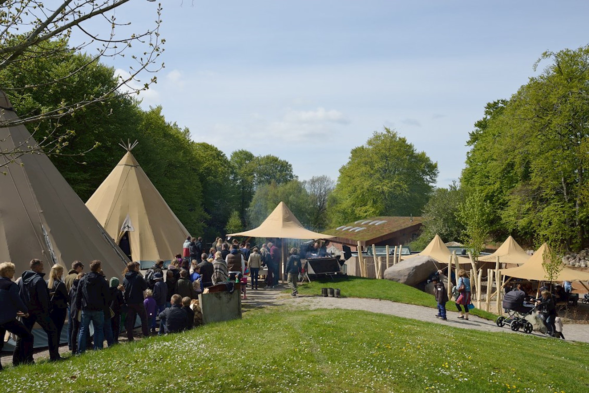 https://mdw-travel-data-us-east-1.s3.amazonaws.com/img/country/Denmark/Ree-Park---Ebeltoft-Safari/img_03.jpg