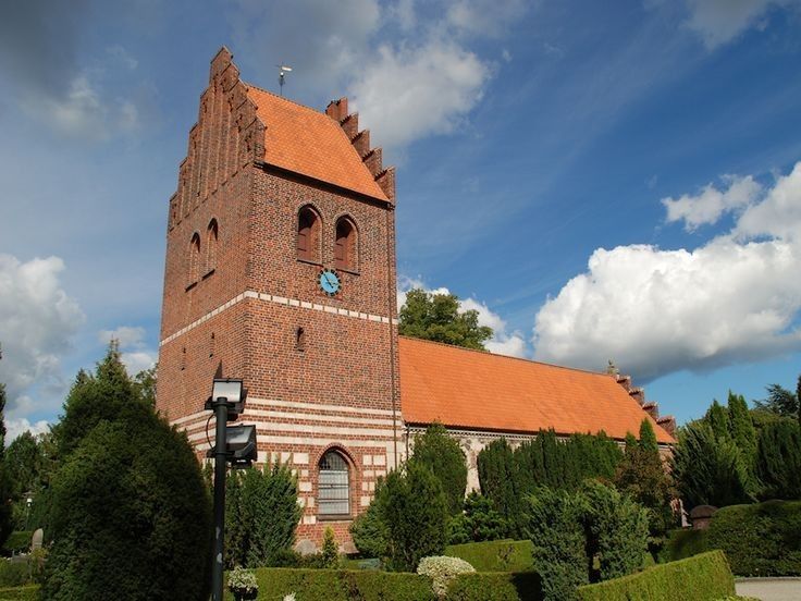 https://mdw-travel-data-us-east-1.s3.amazonaws.com/img/country/Denmark/Rind-Kirke/img_01.jpg