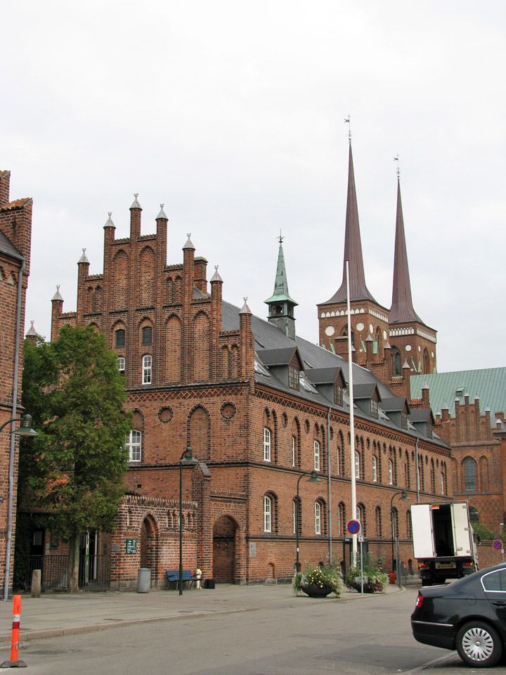 https://mdw-travel-data-us-east-1.s3.amazonaws.com/img/country/Denmark/Roskilde-Bylegeplads/img_02.jpg