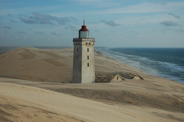 https://mdw-travel-data-us-east-1.s3.amazonaws.com/img/country/Denmark/Rubjerg-Knude/img_02.jpg