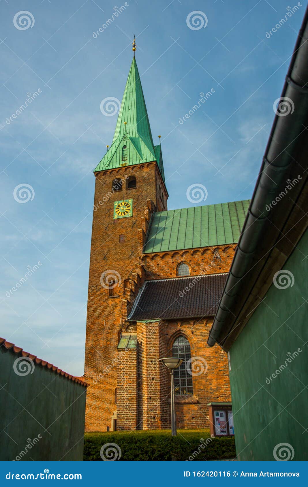 https://mdw-travel-data-us-east-1.s3.amazonaws.com/img/country/Denmark/Sankt-Olai-Church/img_02.jpg