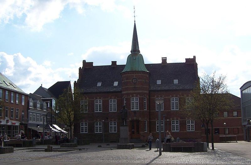 https://mdw-travel-data-us-east-1.s3.amazonaws.com/img/country/Denmark/Silkeborg-Crystal/img_01.jpg