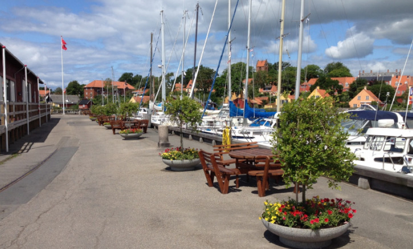 https://mdw-travel-data-us-east-1.s3.amazonaws.com/img/country/Denmark/Skaelskor-Havn/img_03.jpg