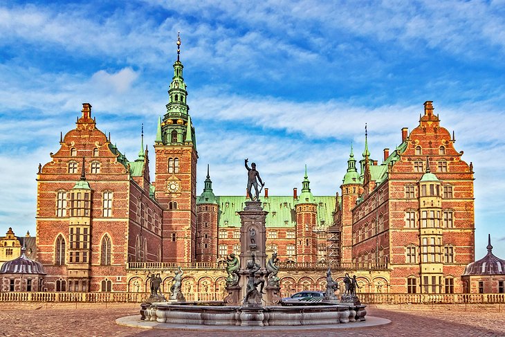 https://mdw-travel-data-us-east-1.s3.amazonaws.com/img/country/Denmark/Skanderborg-Kirke/img_03.jpg