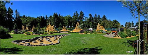 https://mdw-travel-data-us-east-1.s3.amazonaws.com/img/country/Denmark/Skulpturparken-Blokhus/img_02.jpg