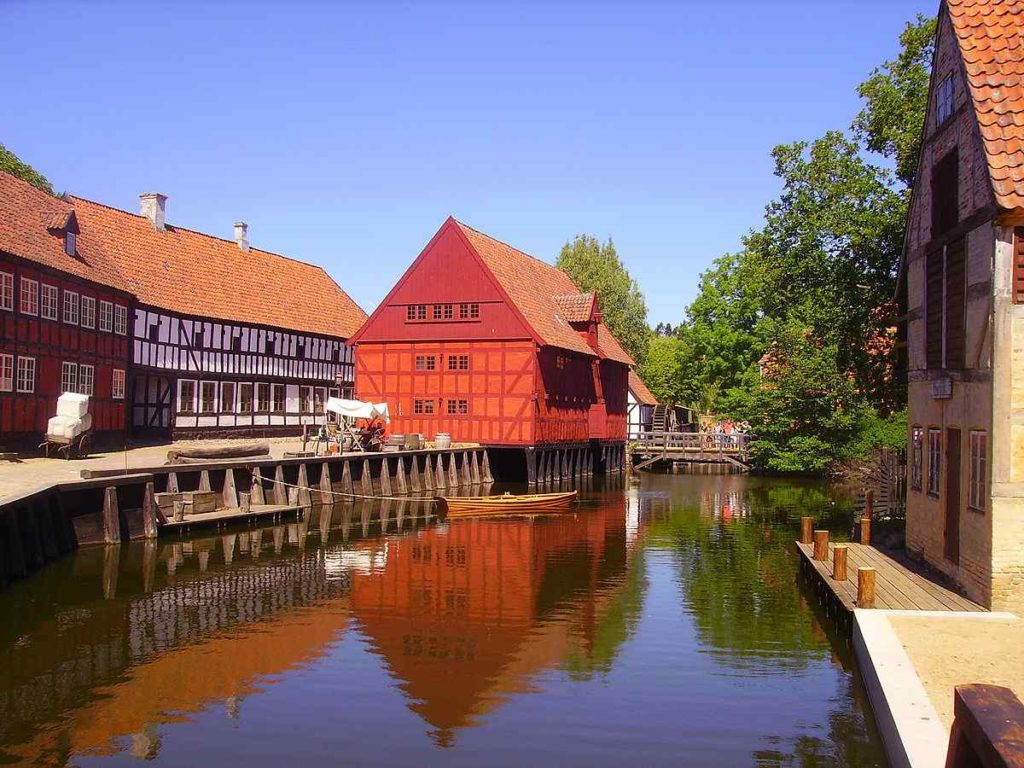 https://mdw-travel-data-us-east-1.s3.amazonaws.com/img/country/Denmark/Sonderlandet/img_02.jpg