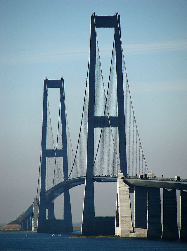 https://mdw-travel-data-us-east-1.s3.amazonaws.com/img/country/Denmark/Storebaelt-Bridge-Great-Belt-Bridge/img_02.jpg