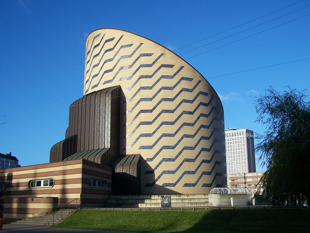 https://mdw-travel-data-us-east-1.s3.amazonaws.com/img/country/Denmark/Tycho-Brahe-Planetarium/img_00.jpg