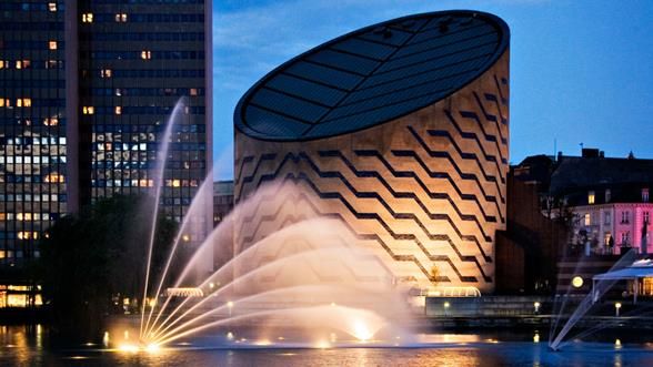 https://mdw-travel-data-us-east-1.s3.amazonaws.com/img/country/Denmark/Tycho-Brahe-Planetarium/img_03.jpg