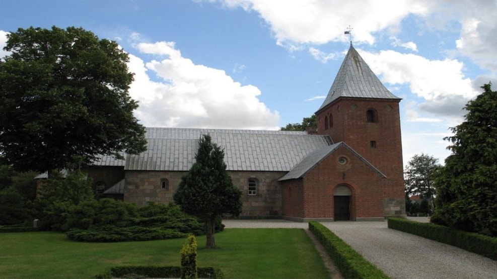 https://mdw-travel-data-us-east-1.s3.amazonaws.com/img/country/Denmark/Vejlby-Kirke/img_03.jpg