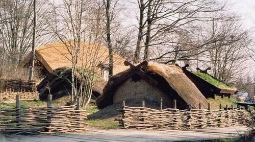 https://mdw-travel-data-us-east-1.s3.amazonaws.com/img/country/Denmark/Viking-Village/img_02.jpg
