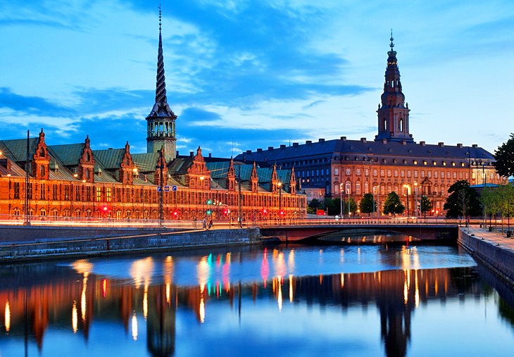 https://mdw-travel-data-us-east-1.s3.amazonaws.com/img/country/Denmark/Visborggaard-Castle-and-Church/img_00.jpg