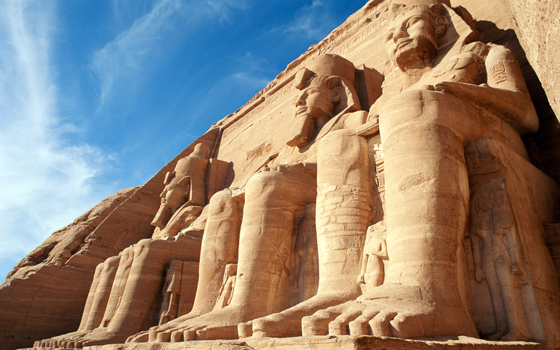 https://mdw-travel-data-us-east-1.s3.amazonaws.com/img/country/Egypt/Abu-Simbel-Temples/img_01.jpg