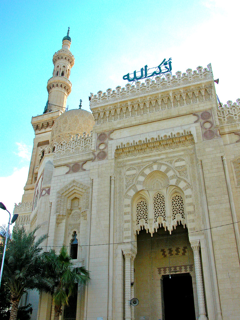 https://mdw-travel-data-us-east-1.s3.amazonaws.com/img/country/Egypt/Abu-al-Abbas-al-Mursi-Mosque/img_03.jpg