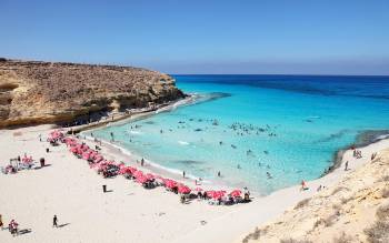 https://mdw-travel-data-us-east-1.s3.amazonaws.com/img/country/Egypt/Agiba-Beach/img_01.jpg