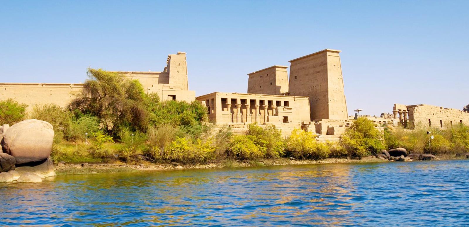 https://mdw-travel-data-us-east-1.s3.amazonaws.com/img/country/Egypt/Agilkia-Island/img_01.jpg