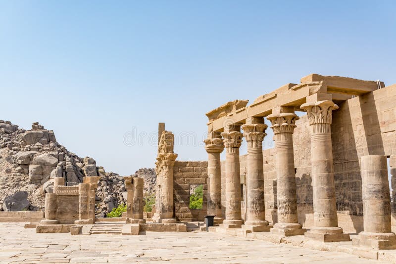 https://mdw-travel-data-us-east-1.s3.amazonaws.com/img/country/Egypt/Agilkia-Island/img_03.jpg