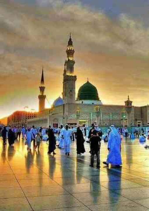 https://mdw-travel-data-us-east-1.s3.amazonaws.com/img/country/Egypt/Al-Madina-Almonawara-Mosque/img_03.jpg