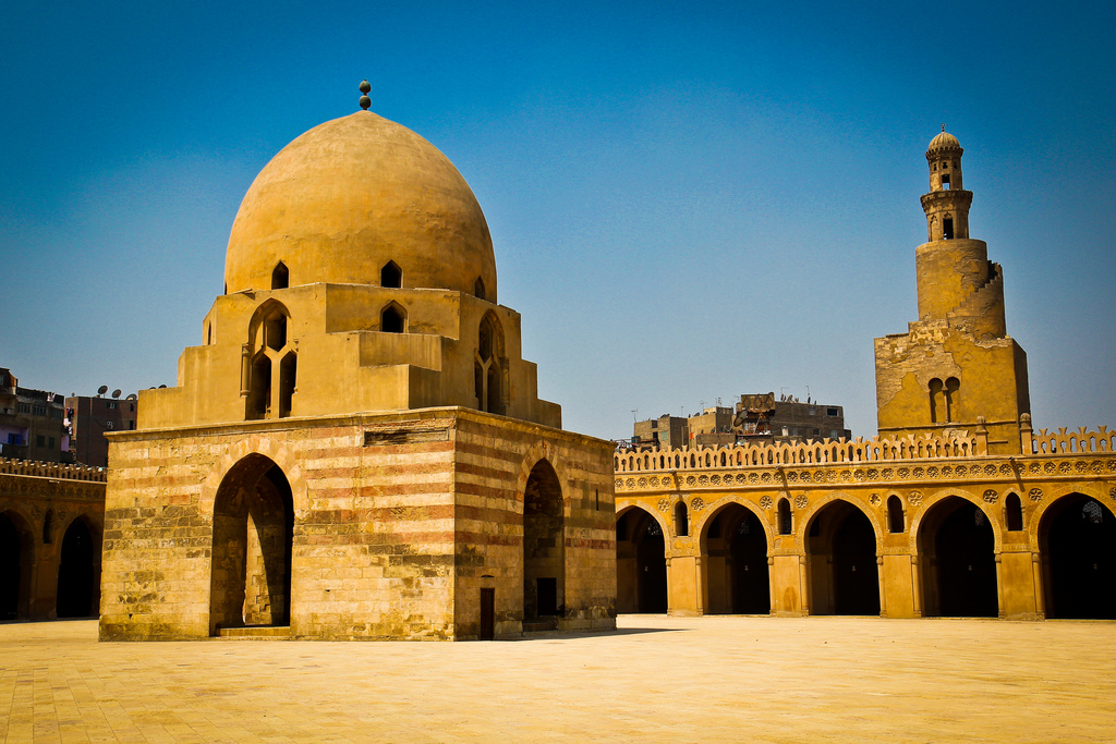 https://mdw-travel-data-us-east-1.s3.amazonaws.com/img/country/Egypt/Al-Morgab-Beach/img_03.jpg