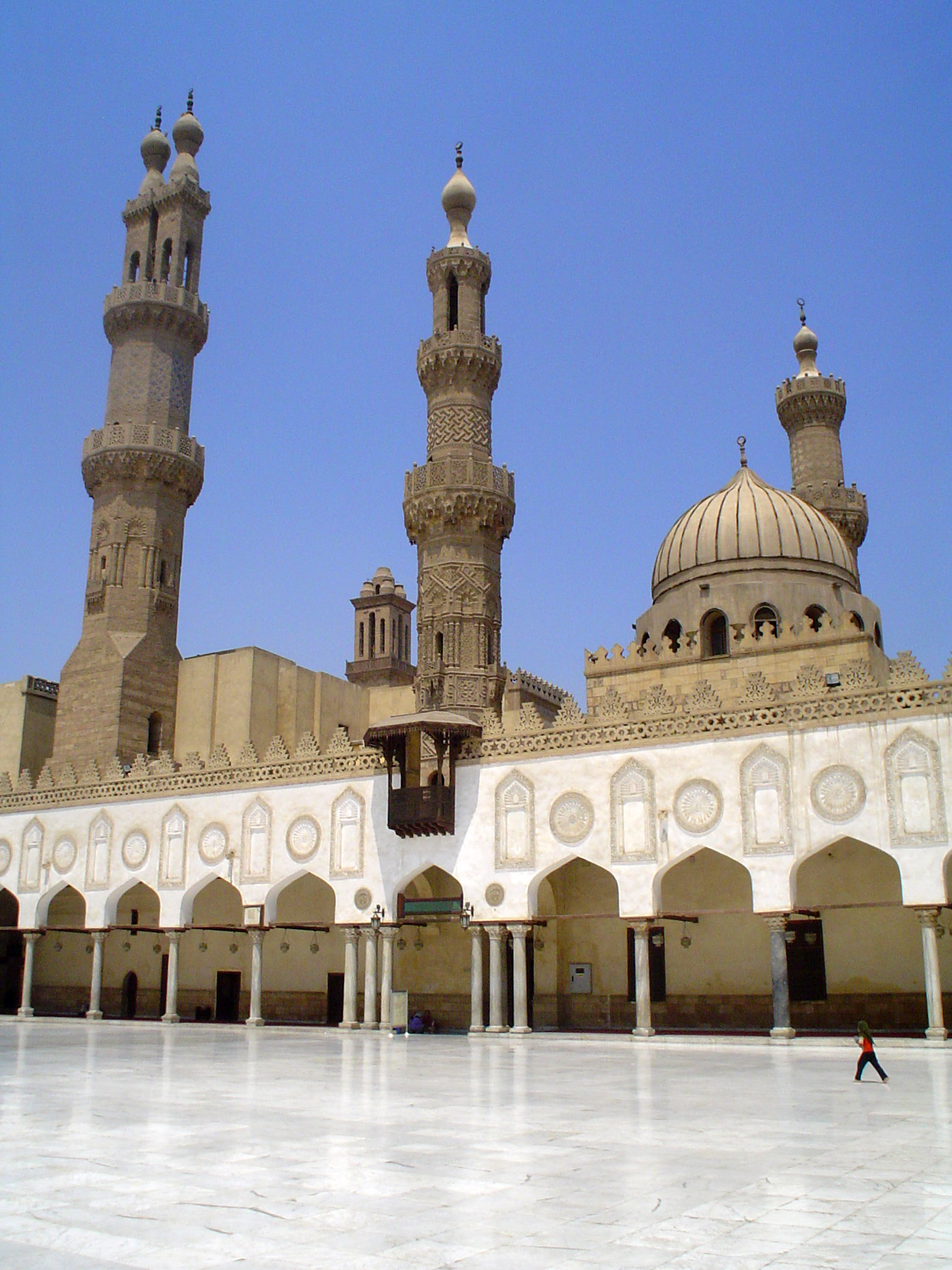 https://mdw-travel-data-us-east-1.s3.amazonaws.com/img/country/Egypt/Al-Sherefay-Mosque/img_03.jpg
