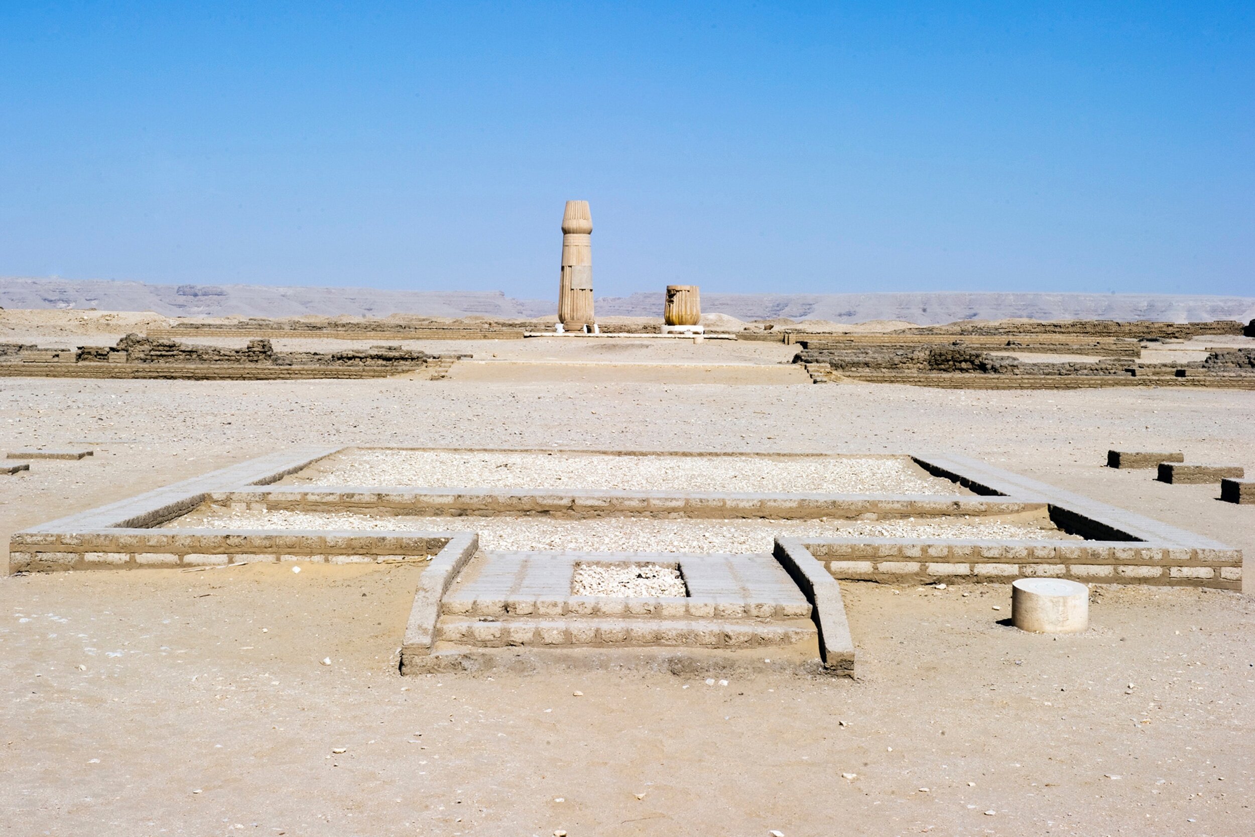 https://mdw-travel-data-us-east-1.s3.amazonaws.com/img/country/Egypt/Amarna-Letters/img_01.jpg