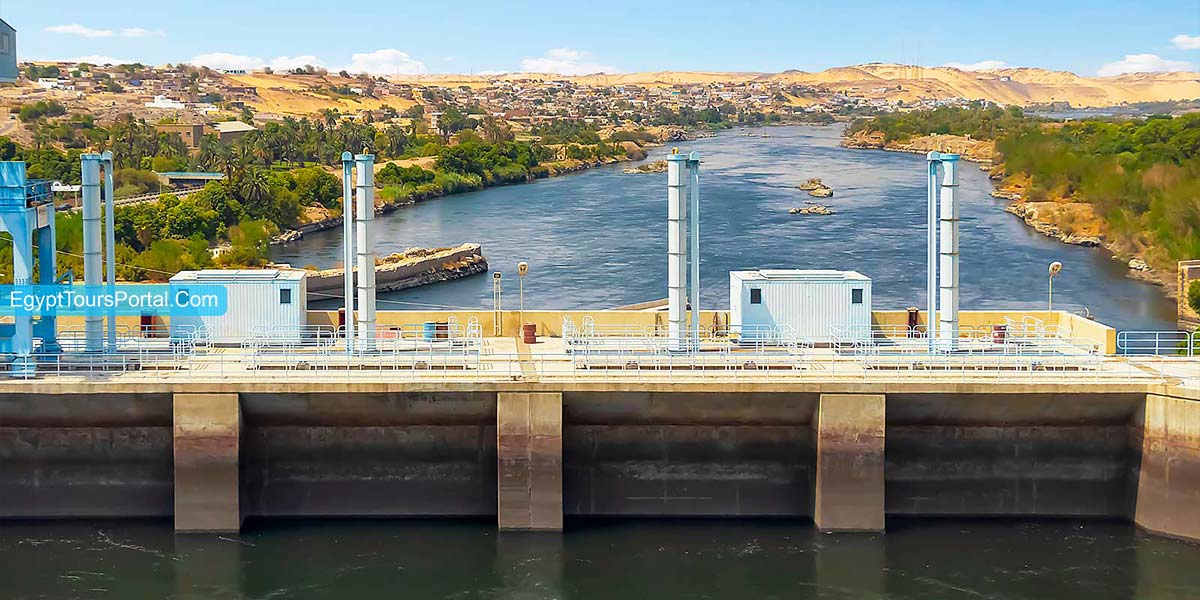 https://mdw-travel-data-us-east-1.s3.amazonaws.com/img/country/Egypt/Aswan-High-Dam/img_02.jpg
