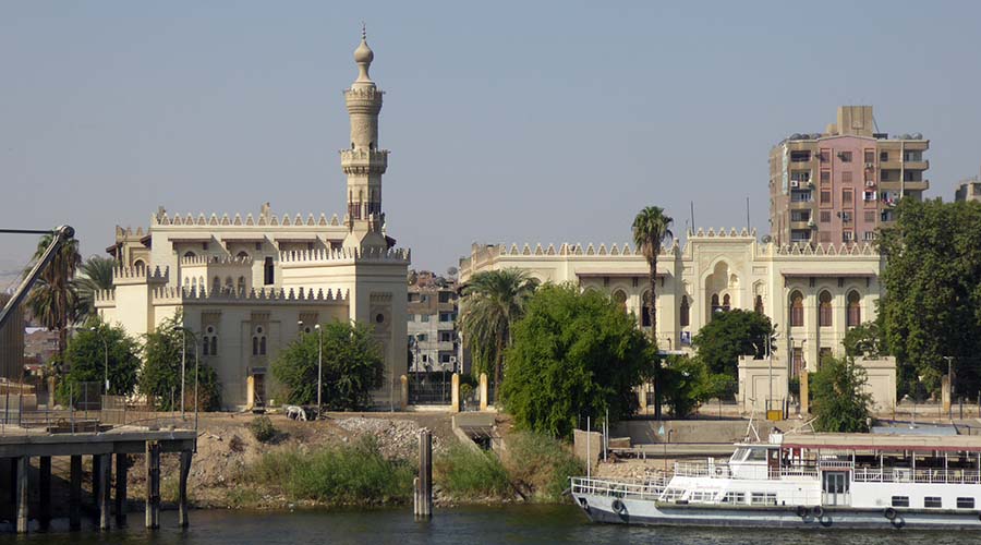 https://mdw-travel-data-us-east-1.s3.amazonaws.com/img/country/Egypt/Asyut-Cultural-Palace/img_03.jpg