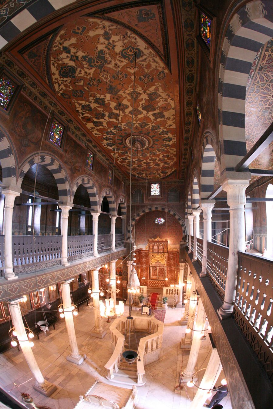 https://mdw-travel-data-us-east-1.s3.amazonaws.com/img/country/Egypt/Ben-Ezra-Synagogue/img_02.jpg