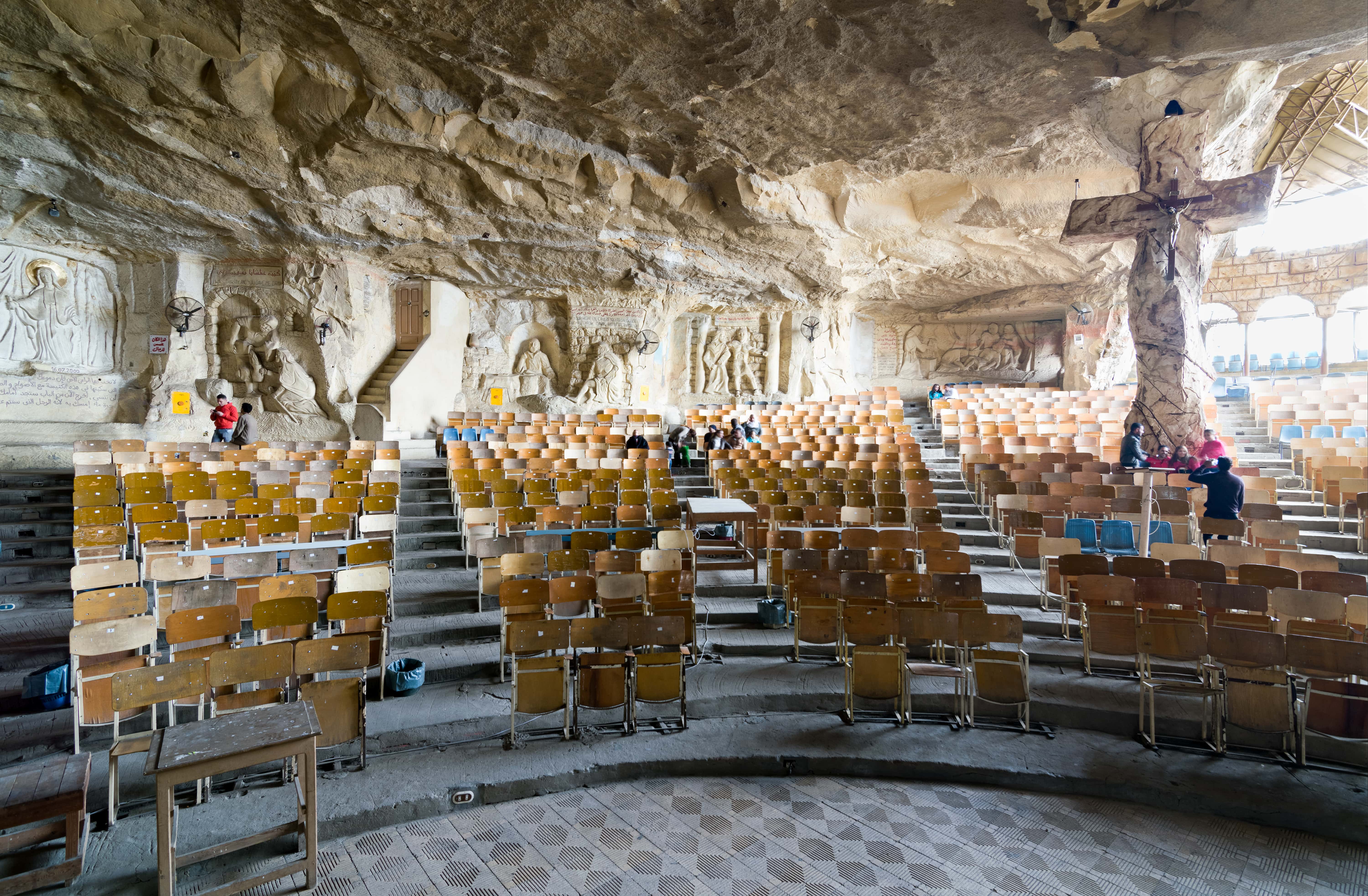 https://mdw-travel-data-us-east-1.s3.amazonaws.com/img/country/Egypt/Cave-Church-of-St-Simon/img_02.jpg