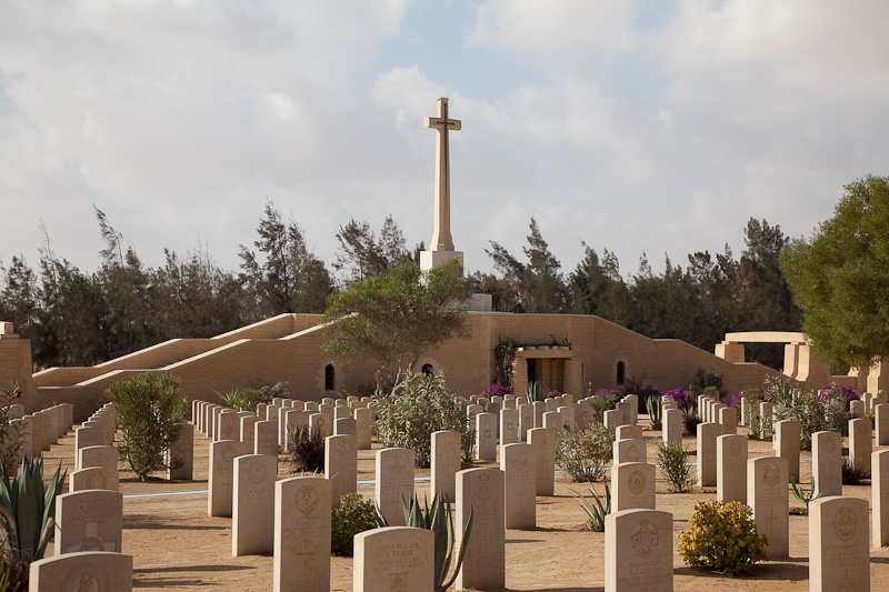 https://mdw-travel-data-us-east-1.s3.amazonaws.com/img/country/Egypt/El-Alamein-War-Cemetery/img_01.jpg