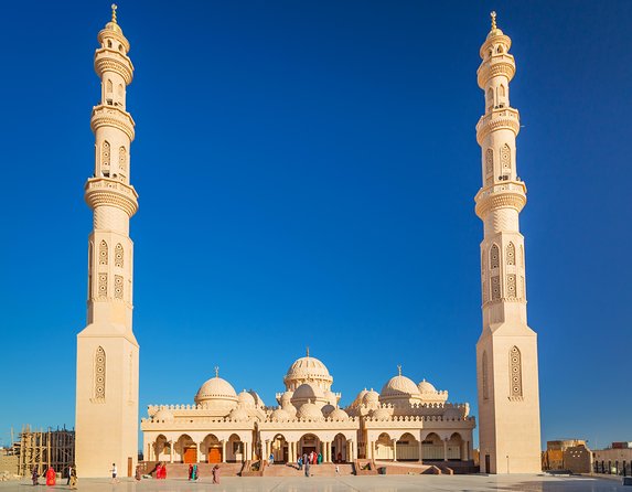 https://mdw-travel-data-us-east-1.s3.amazonaws.com/img/country/Egypt/El-Dahar/img_00.jpg