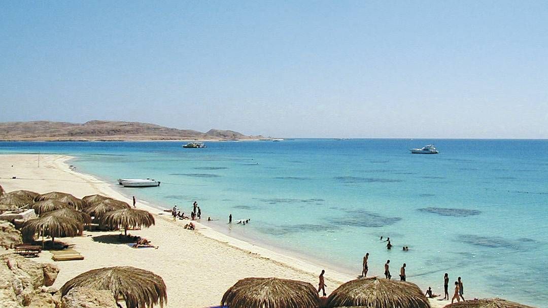 https://mdw-travel-data-us-east-1.s3.amazonaws.com/img/country/Egypt/El-Gharam-Beach/img_01.jpg