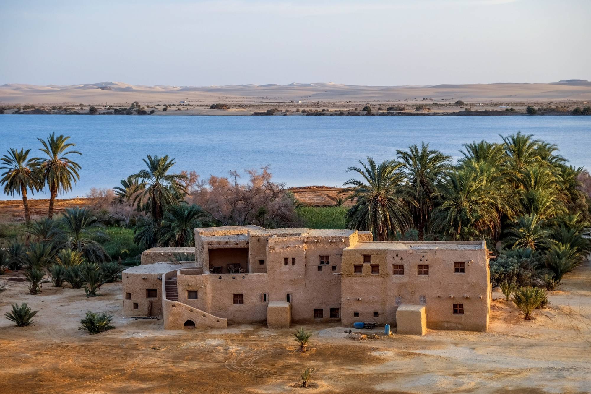 https://mdw-travel-data-us-east-1.s3.amazonaws.com/img/country/Egypt/El-Ghuwaya-Oasis/img_01.jpg