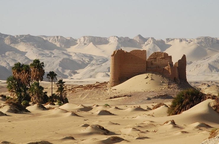 https://mdw-travel-data-us-east-1.s3.amazonaws.com/img/country/Egypt/El-Ghuwaya-Oasis/img_03.jpg