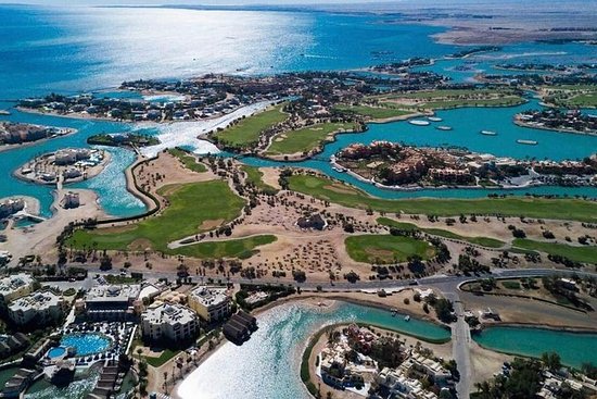 https://mdw-travel-data-us-east-1.s3.amazonaws.com/img/country/Egypt/El-Gouna-Aquarium/img_02.jpg