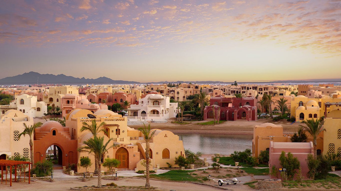 https://mdw-travel-data-us-east-1.s3.amazonaws.com/img/country/Egypt/El-Gouna-Mosque/img_00.jpg