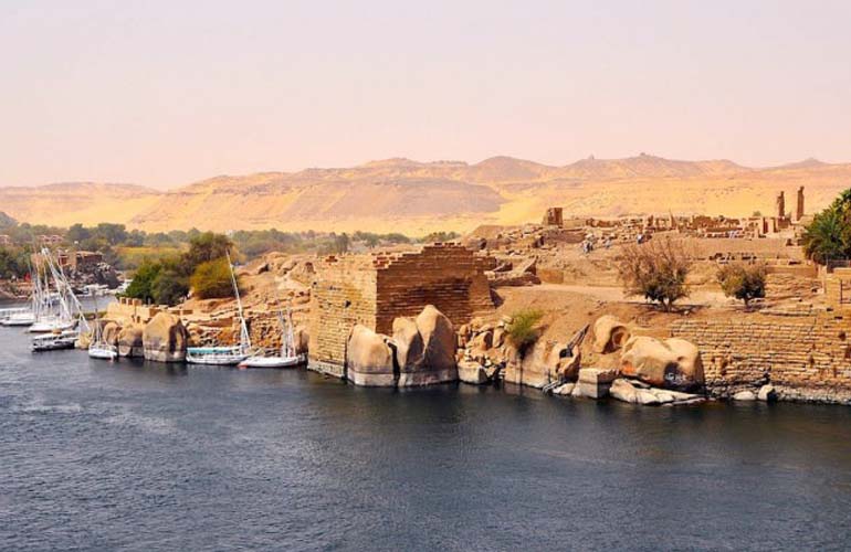 https://mdw-travel-data-us-east-1.s3.amazonaws.com/img/country/Egypt/Elephantine-Island/img_01.jpg