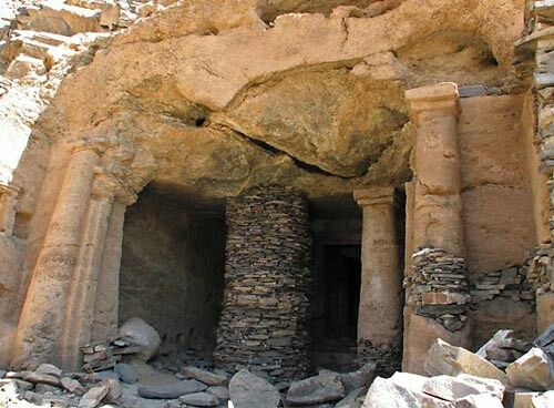 https://mdw-travel-data-us-east-1.s3.amazonaws.com/img/country/Egypt/Emerald-Mines/img_01.jpg