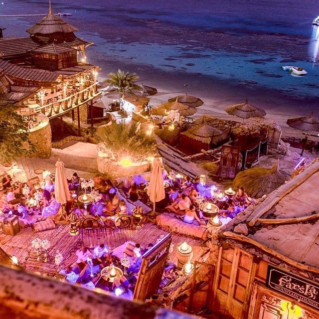https://mdw-travel-data-us-east-1.s3.amazonaws.com/img/country/Egypt/Farsha-Cafe/img_01.jpg