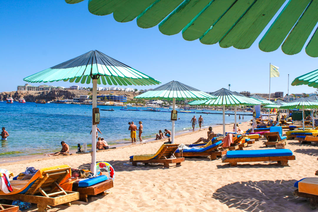 https://mdw-travel-data-us-east-1.s3.amazonaws.com/img/country/Egypt/Ghazala-Beach/img_00.jpg