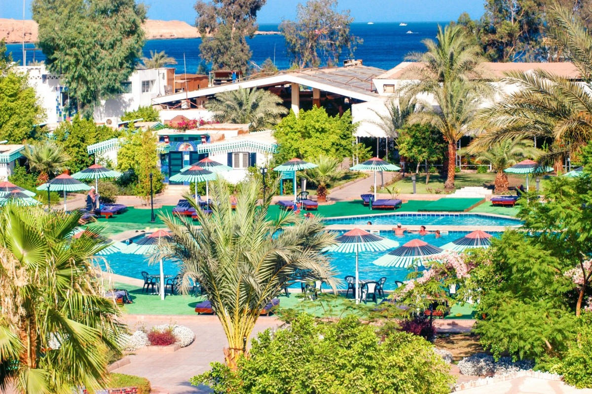 https://mdw-travel-data-us-east-1.s3.amazonaws.com/img/country/Egypt/Ghazala-Beach/img_01.jpg