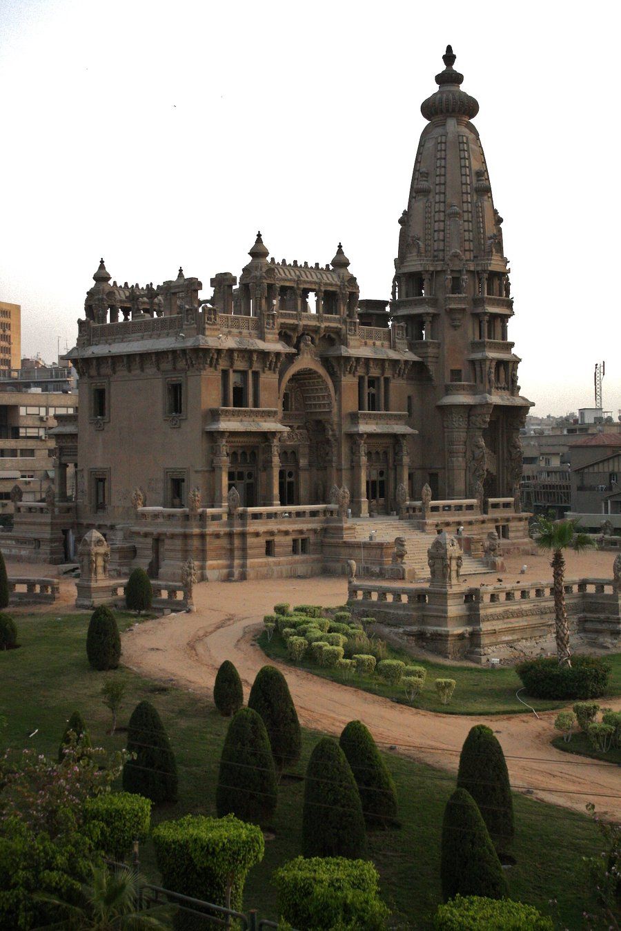 https://mdw-travel-data-us-east-1.s3.amazonaws.com/img/country/Egypt/Heliopolis-Palace/img_02.jpg