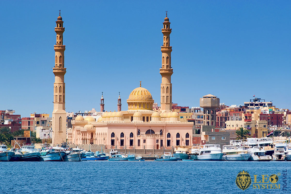 https://mdw-travel-data-us-east-1.s3.amazonaws.com/img/country/Egypt/Hurghada-City-Center/img_01.jpg