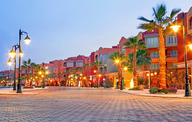 https://mdw-travel-data-us-east-1.s3.amazonaws.com/img/country/Egypt/Hurghada-Grand-Mall/img_02.jpg