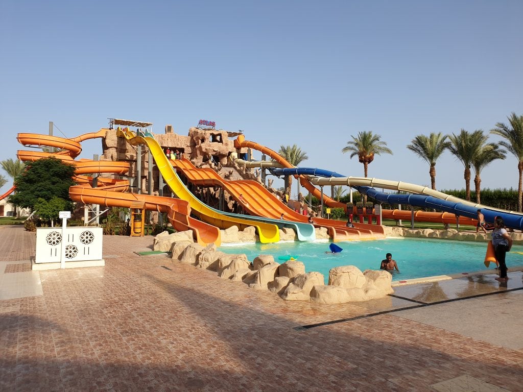 https://mdw-travel-data-us-east-1.s3.amazonaws.com/img/country/Egypt/Hurghada-Natural-Park/img_02.jpg