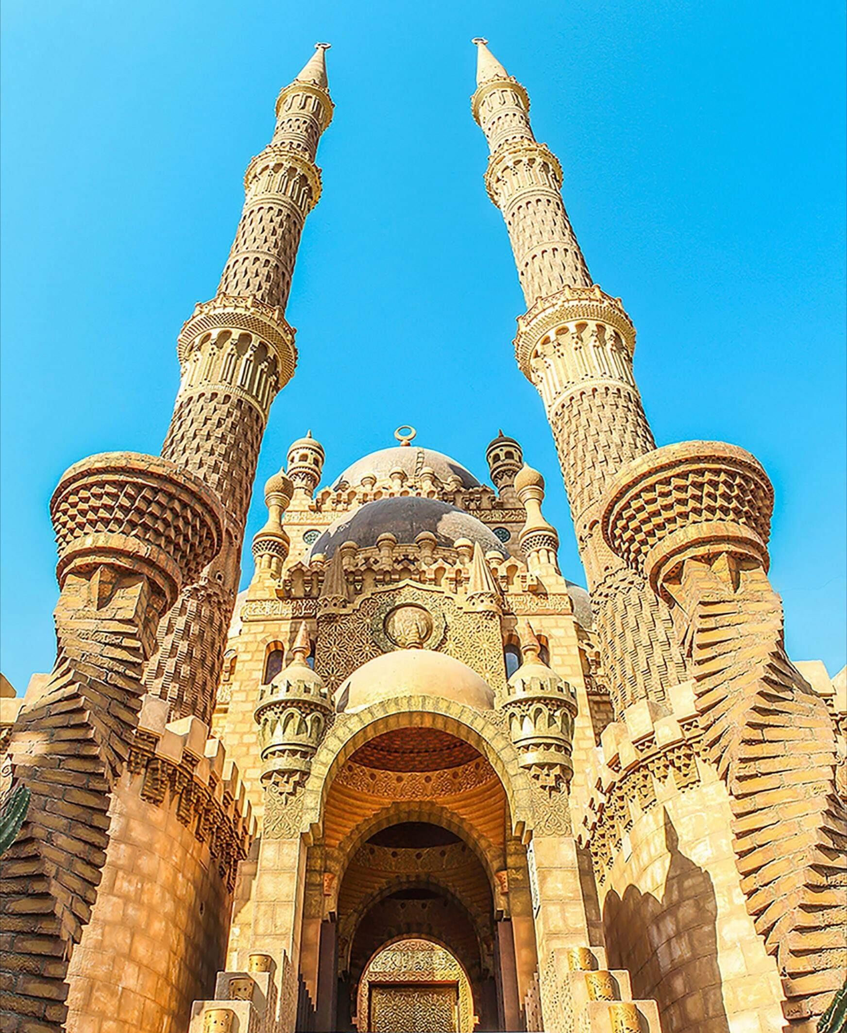 https://mdw-travel-data-us-east-1.s3.amazonaws.com/img/country/Egypt/Kafr-El-Zayyat-Mosque/img_02.jpg